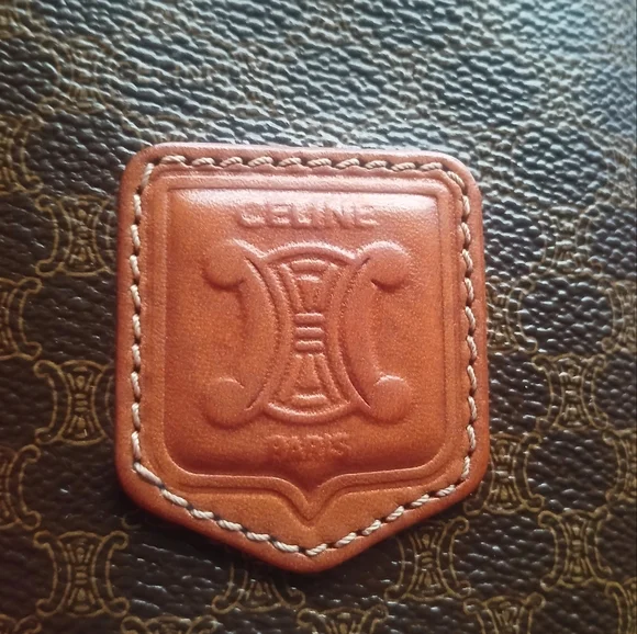 CELINE Vintage Bucket Bag - Picture 12 of 12